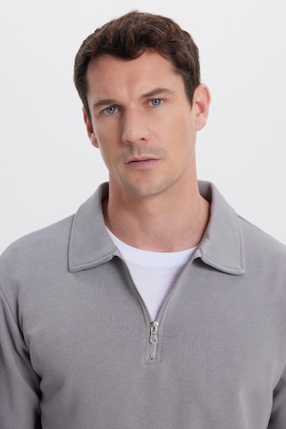 Tudors Erkek Relax Fit Rahat Kesim Pamuklu 3 İplik Fermuarlı Polo Yaka Gri Sweatshirt-41823 Gri