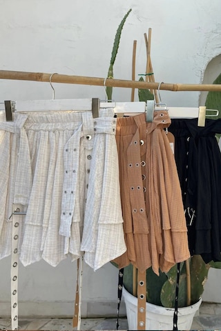 Fashion Cocktail Punk Gotik Saçaklı Grommet Detaylı Vintage Görünümlü Metalli Akışkan Saçaklı Tasarım Etek Siyah