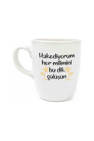 Hakediyorum Her Milimini Bu Dik Gülüşün Krem Oval Kupa - Hediye Seramik Kupa Açık Ahşap