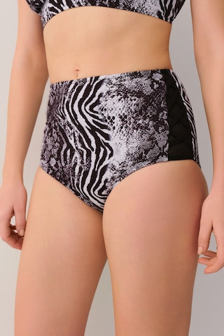 Suwen Savage Tül Detaylı Yüksek Bel Bikini Alt Sb2543513061306 Renkli Desenli