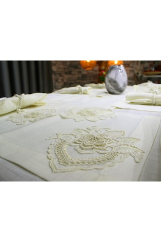 Fransız Dantelli El İşi Menekşe 34 Parça Amerikan Servis Seti Krem Krem