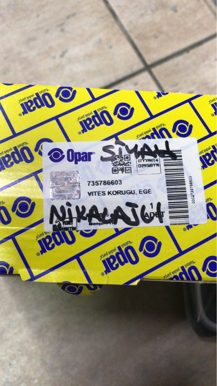 Fiat Egea Siyah Nikelajlı Vites Körüğü