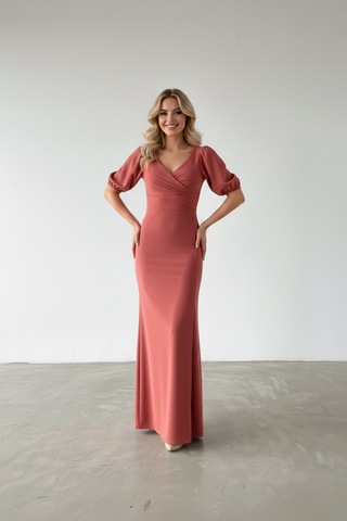 Defymoda Kadın Yırtmaçlı Şık Tasarım Krep Elbise Pembe