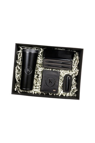 Siyah Sever Erkeğe Hediye Kutusu