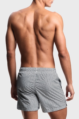 Emporio Armani Erkek Deniz Şortu Em000583 Af20439 F0026 Lacivert Beyaz