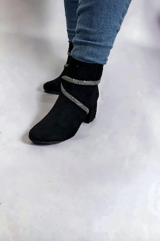 Lk Süet Topuklu Fermuarlı Parlak Cizgi Detaylı Bot Siyah