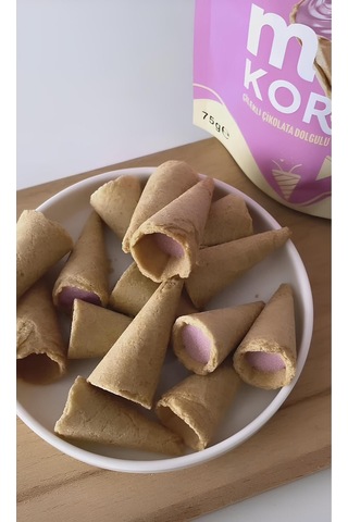 Çilekli Çikolata Dolgulu Mini Kornet 75gr X 4 Adet