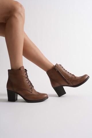Analin Shoes Kadın Hakiki Deri Lazer Detaylı Bağcıklı Bot Ceviz