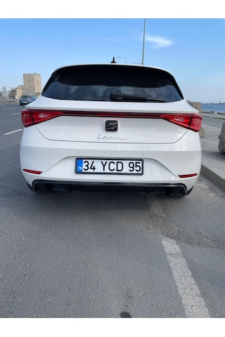 Seat Plastik Leon Mk4 Difüzör