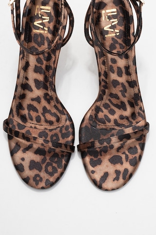 Jasmin Siyah Sarı Desenli Tek Bantlı Kadın Topuklu Ayakkabı Leopar