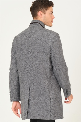 Plt8386 Dewberry Erkek Palto-Diagonal Siyah- Gri Gri - Siyah