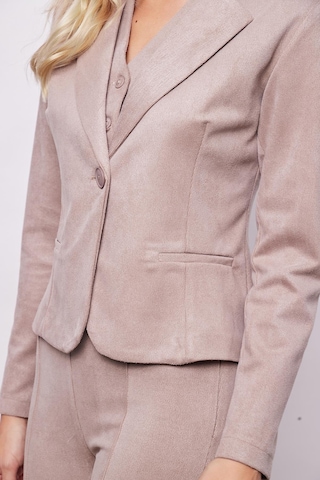 Kadın Kadife Likralı Yumuşak Dokulu Flato Cepli Uzun Kol Düğmeli Blazer Mono Ceket-bej Bej