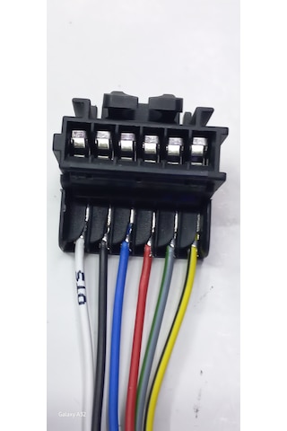 Renault Clio Iı Arka Stop Soketi 6 Pimli 77014779891