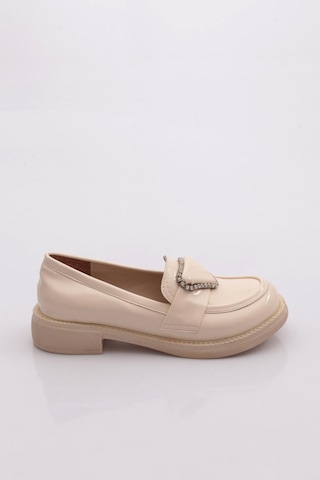 Dgn 5112-424 Üçgen Taş Detayli Kadin Loafer Ayakkabi Ten Rugan