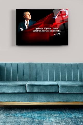 Atatürk Bayrak Vatan Okul Cam Tablo Modern Sanat Tablosu Parlak Ve Net Görüntü Kafe Ve Ofis İçin Anlamlı Hediye Seçeneği Kolay Montaj Askılı