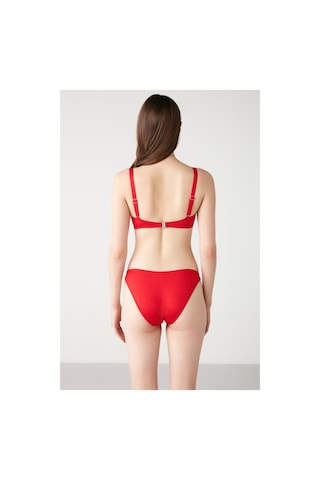 Kom Solena Halka Detaylı Düz Renk Bikini Kırmızı