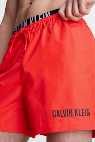 Calvin Klein Erkek Mayo Short Km0km00992 Xm9 Kırmızı
