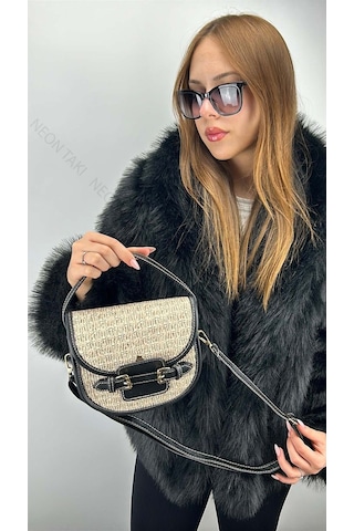 El Çantası 40, Siyah Hasır Siyah