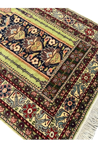 Burak Halı El Dokuma Sıfır Bünyan Seccade 88x140 Yeşil Kök Boya Namazlık