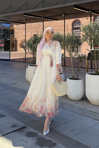 Riella Butik Çiçek Desenli Tesettür Elbise Beyaz