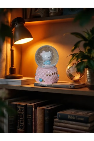 Kuromi, Tom Ve Hello Kitty Figürlü 4'lü Kar Küresi Seti Sevimli Hediyelik 001