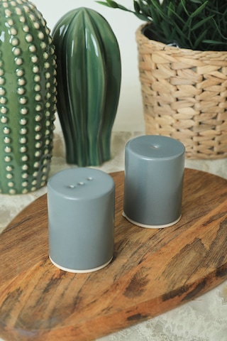 Keramika Mat Yeşil Stackable Tuzluk / Biberlik 6 Cm Yeşil