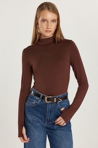Tudors Kadın Regular Fit Klasik Kesim Viskon Kumaş Balıkçı Yaka Kahverengi Bluz -34616 Kahverengi