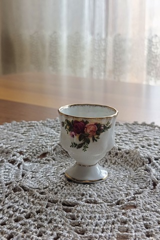 Old Country Roses Bone China Antika Yumurtalık 7.5x5 Cm 1 Adet Beyaz