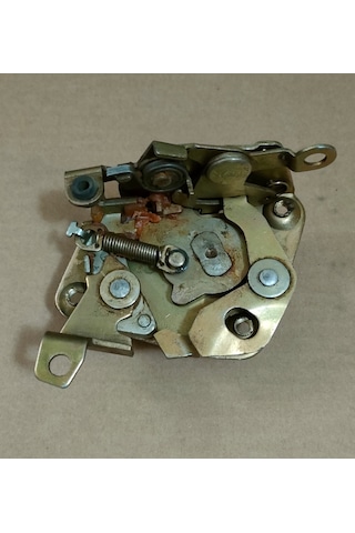 Ford Taunus - Arka Sol Kapı Kilidi
