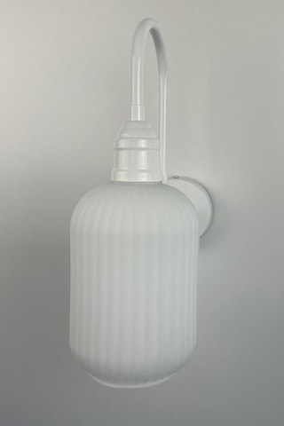 Tazro Beyaz Metal Aplik Mutfak İç Mekan Salon Cafe Ofis Pastane Modern Dekoratif Aplikleri Beyaz