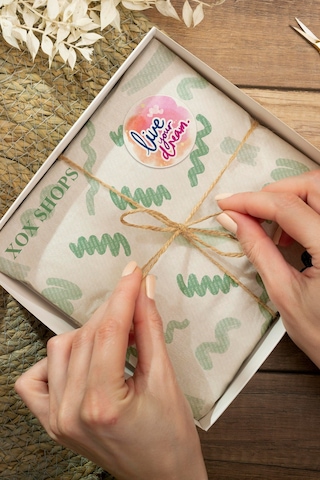 Live Your Dream Kalpli Yuvarlak Sticker Etiketi 3x3cm St2404 Çok Renkli