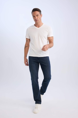 DeFacto %100 Pamuk Regular Fit V Yaka Pamuklu Basic Düz Kısa Kollu Tişört D7938AX25SPWT32