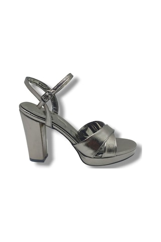 Erbay 308-26 Parlak Sıvama Deri Çapraz Bant Kalın Topuk Kadın Sandalet 11cm Platin