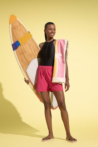 DeFactoFit Standart Fit Esnek Dokulu Deniz Şortu Z9403AZ25HSPN44