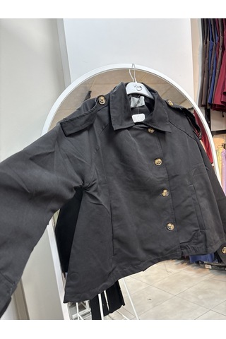 Nirva Butik Kadın Kısa Düğmeli Trenç Siyah
