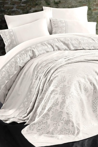 Nazik 7 Parça Pikeli Nevresim Takımı Gelin Seti Valeria Krem Diğer