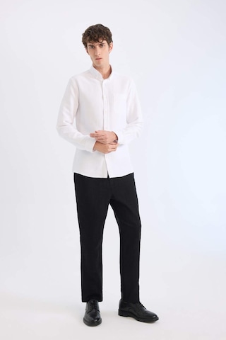 DeFacto %100 Pamuk Yazlık Jogger Pantolon Regular Fit Normal Kesim Keten Görünümlü Düz Paça Cepli B4138AX25SPBK81