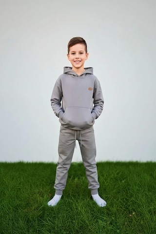 Kapüşonlu Ve Kanguru Cepli Gri Renk Erkek Çocuk Eşofman Takım Gri