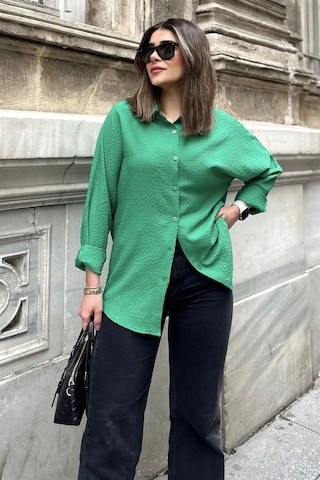 WeShaya Kadın Yeşil Basic Model, Gofre Kumaş, Salaş Gömlek Benetton