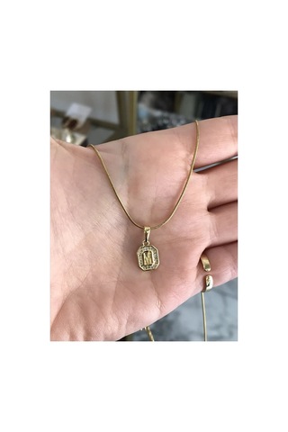 Vintage Taş Detaylı Harf Kolye Çelik M Harfi Altın