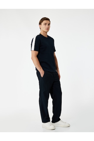 Koton Regular Fit Kısa Kollu Renk Kontrastlı Bisiklet Yaka Tişört Lacivert 6wam10096hk Lacivert