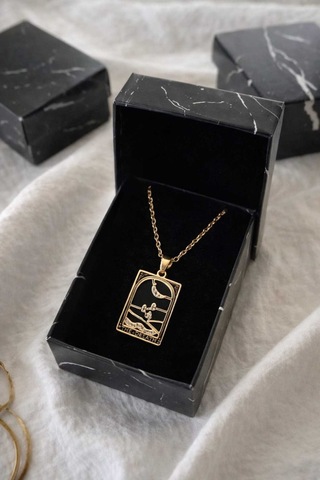 Gold Kaplama Tarot Figürlü Kolye Çok Renkli