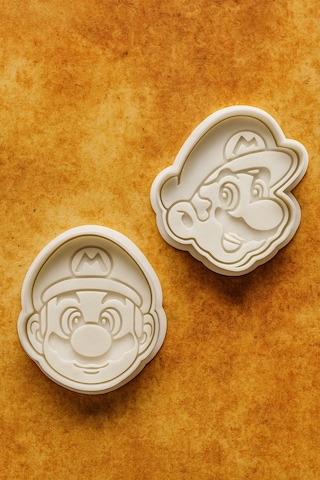 Mario Temalı Kurabiye Kalıbı Seti 2 Li - Oyun Karakteri Şekilli Kurabiye Fondan Hamur Kalıbı Beyaz