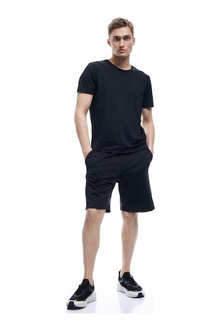Koton Beli Bağcıklı Cep Detaylı Oversize Bermuda Spor Şort Siyah 5sam40111nk Siyah