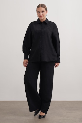 Sırtı Fiyonklu Çizgili Gömlek-6212 Siyah