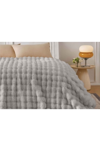 Merinos Angora Kürk Bubble Tavşan Tüyü Battaniye 220x240 Kutulu Gri Merinos Angora Kürk Bubble Tavşan Tüyü Battaniye 220x240 Kutulu Gri