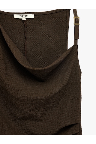 Koton Aksesuarlı Drape Detaylı Kolsuz Asimetrik Degaje Yaka Bluz Kahverengi Ekose 7wak60034uw