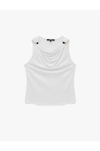 Koton Slim Fit Metal Aksesuarlı Drapeli Viskon Degaje Yaka Kolsuz Bluz Beyaz 7wak10149ek