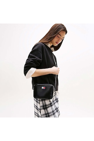 Tommy Hilfiger Kadın Siyah Omuz Çantası Aw0aw17864-bds Siyah