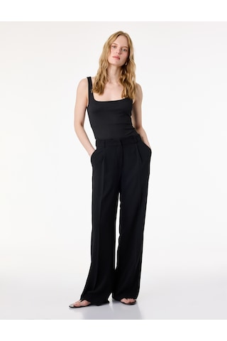 Koton Slim Fit Yuvarlak Yaka Kolsuz Top Siyah 6sak10291ek